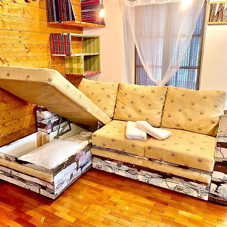 Apartament Rustic In Centrul Istoric Appartamento Braşov Esterno foto