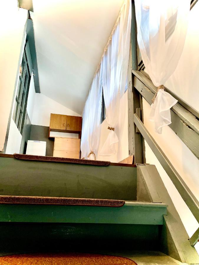 Apartament Rustic In Centrul Istoric Appartamento Braşov Esterno foto