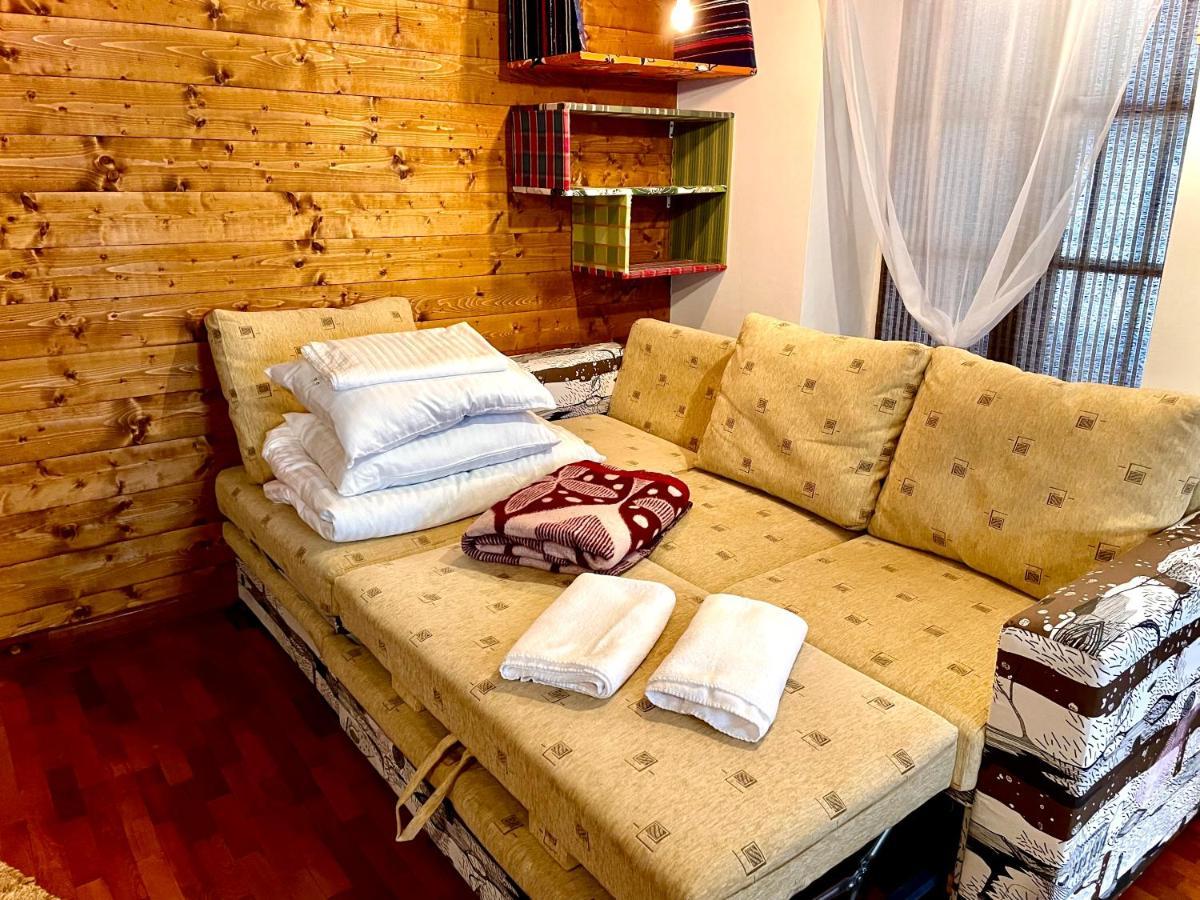 Apartament Rustic In Centrul Istoric Appartamento Braşov Esterno foto