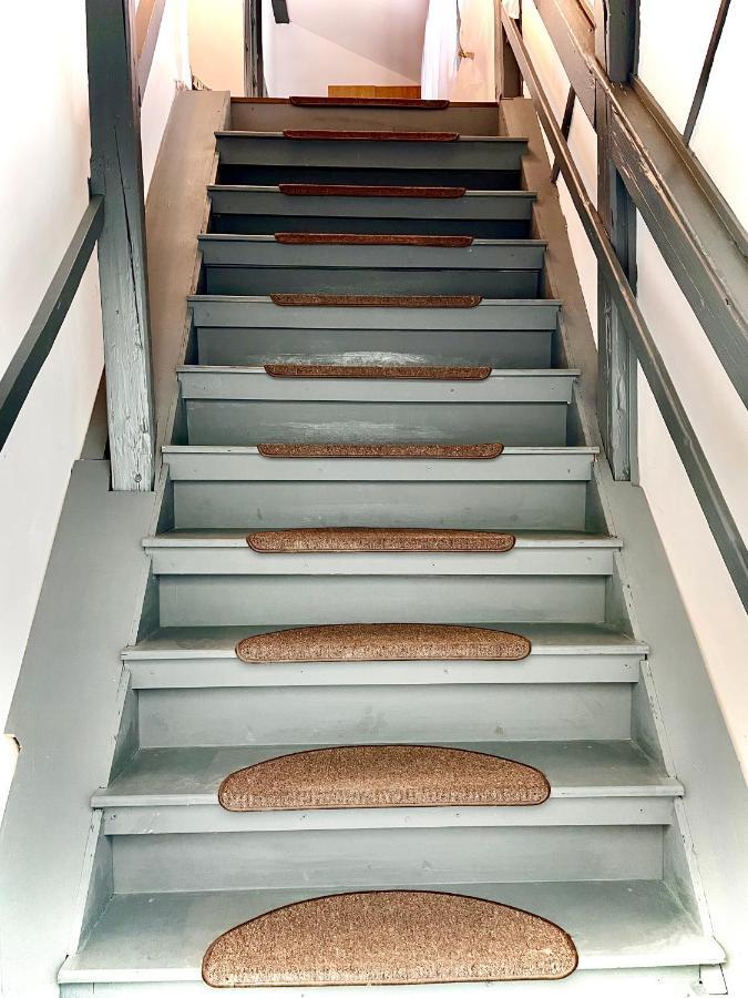 Apartament Rustic In Centrul Istoric Appartamento Braşov Esterno foto